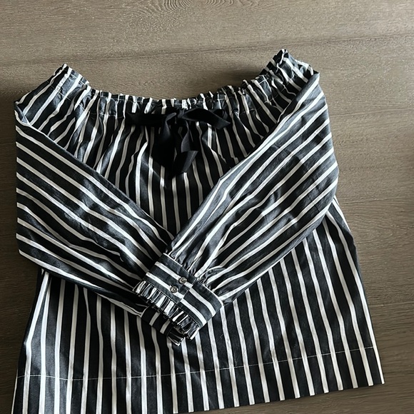 J Crew Off the Shoulder Shirt - Picture 1 of 1